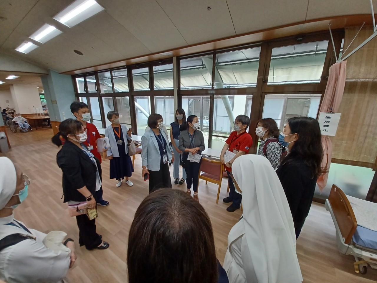 【图说】亚洲大学高龄失智友善USR计画团队参访「清雅苑」、「熊本机能医院」设施。